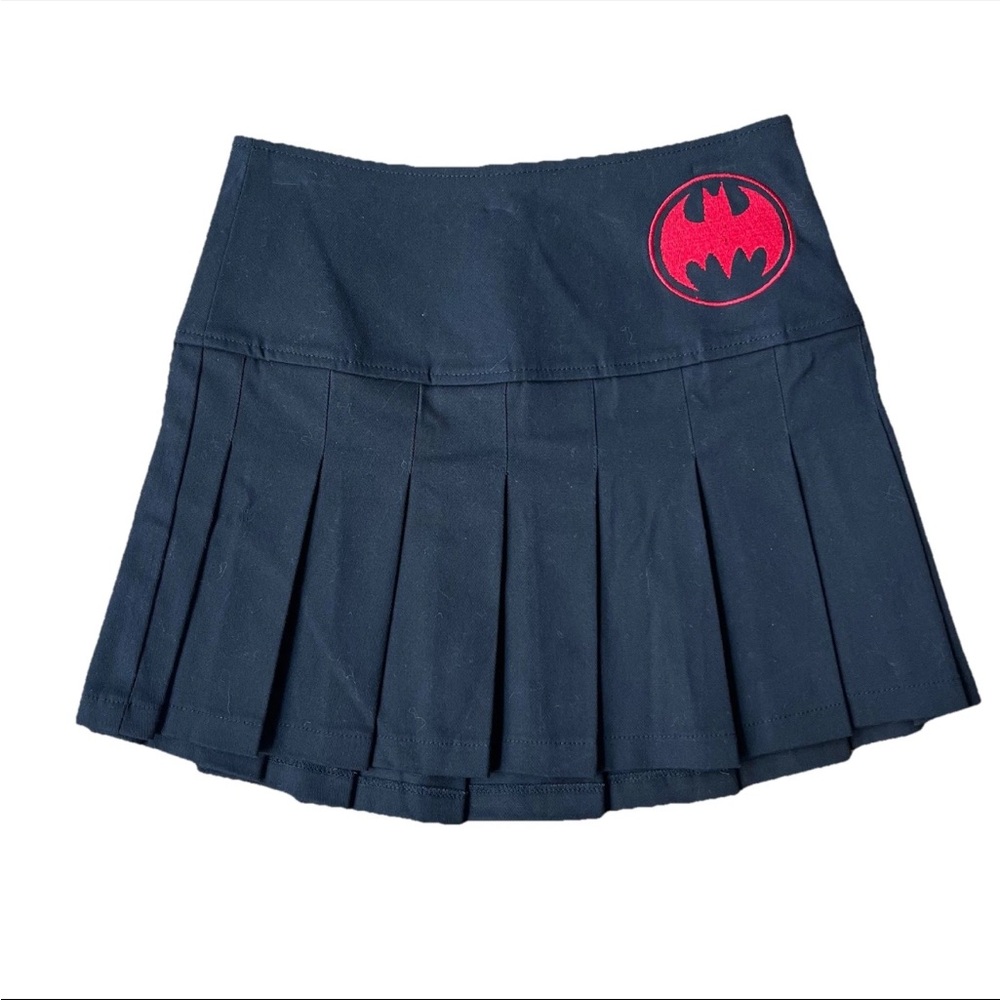 NWT Dolls Kill x DC You Summoned Me Pleated Mini Skirt XS Batman High Rise Punk